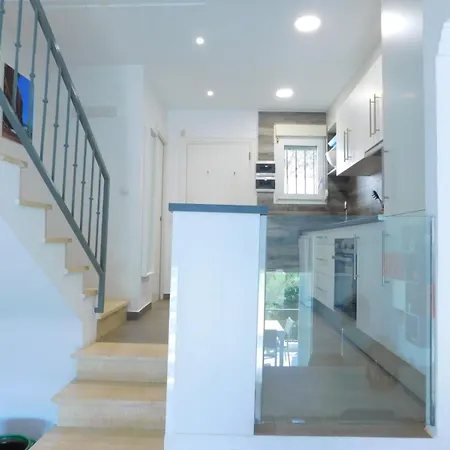 Gmid Immo Casa Camelias Holiday home *