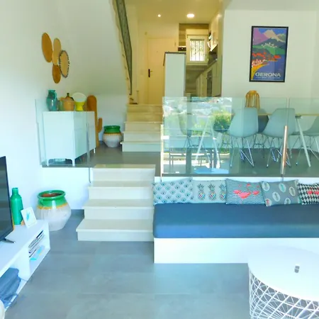 Holiday home Gmid Immo Casa Camelias Roses